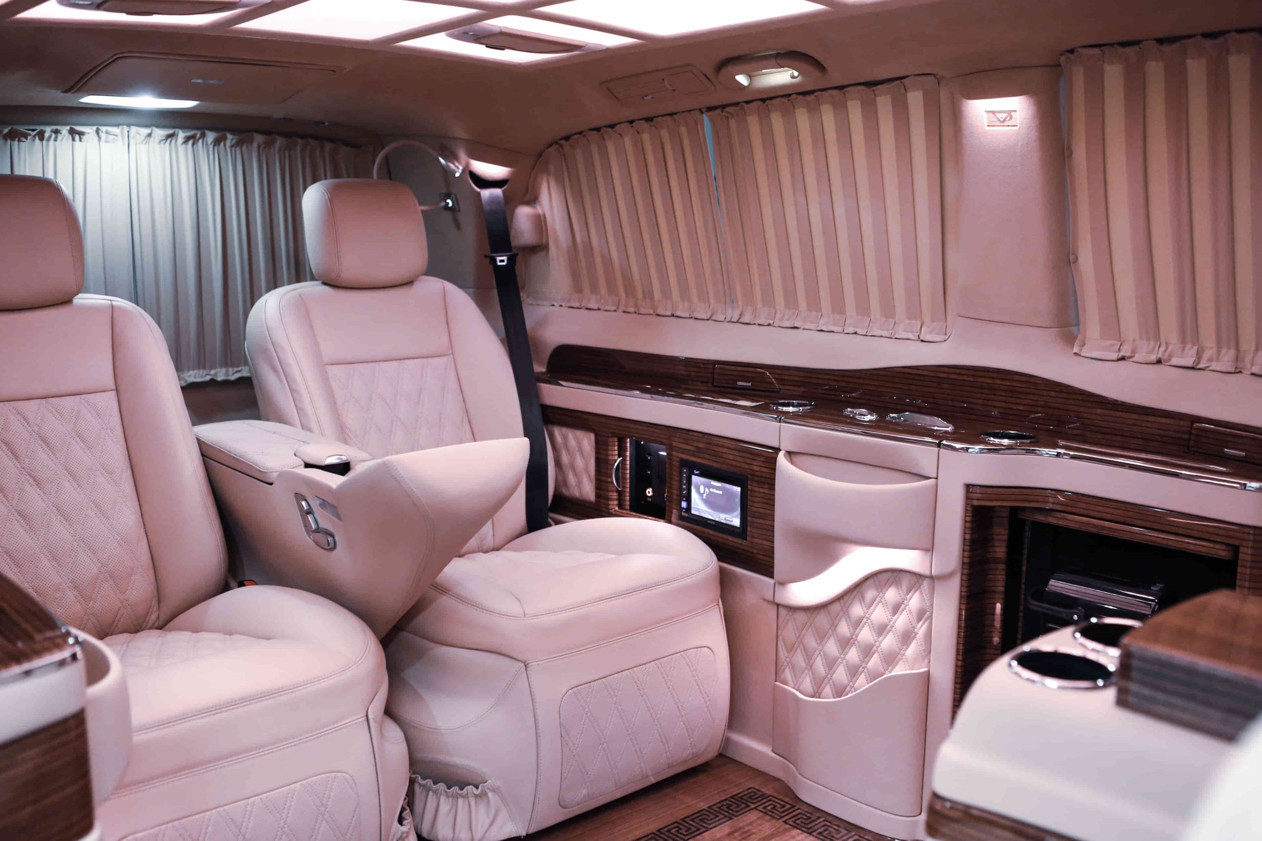 Luxury wedding car